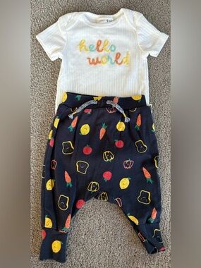 Outfit - RARE Joe Fresh Harem Pants Fruit & Toast Print & Hello World top - 0-3M